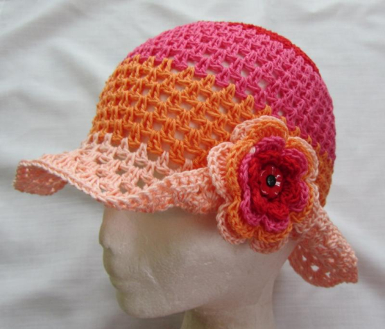 Háčkovaný klobouk, klobouček s kytičkou