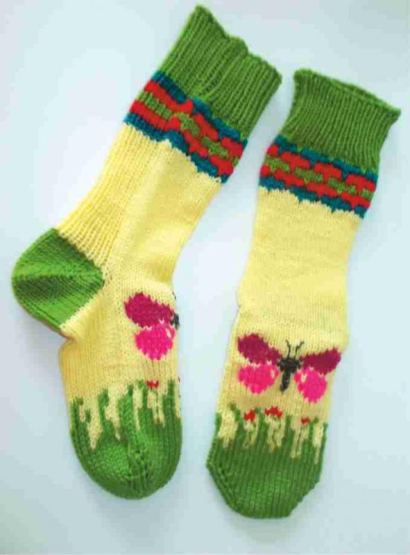 Jarní velikonoční ponožky - Motýl na louce
